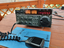 ICOM IC-211E